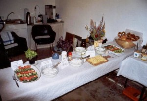 Der gedeckte Tisch - Kunsthandwerk aus fairem Handel