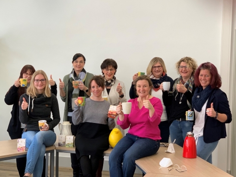 Frauenpower im Petershausener Rathaus: Nicht abwarten – fairen Tee trinken!