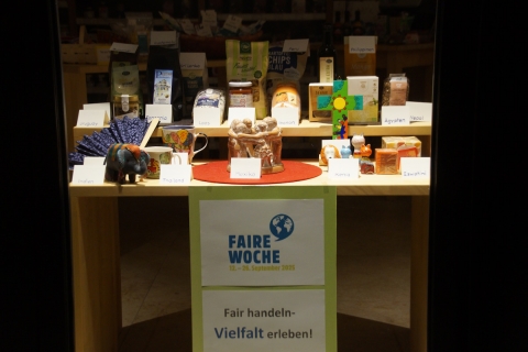 Vielfalt-Schaufenster zur Fairen Woche 2025