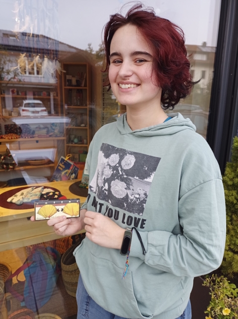 Schüler Damien machte ein Praktikum im Fairkaufladen